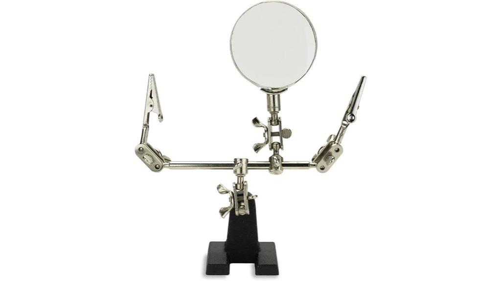 magnifying glass helping hand
