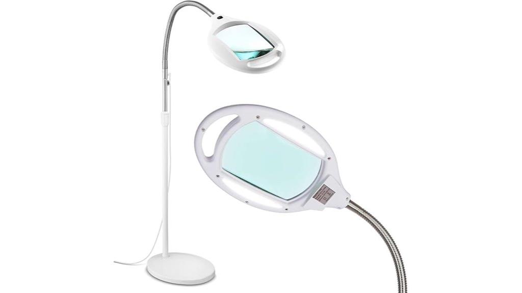 magnifying glass with light